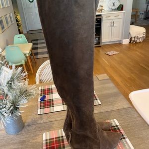 Vero Cuoio Over The Knee Boots Suede Never Worn Size 8 1/2